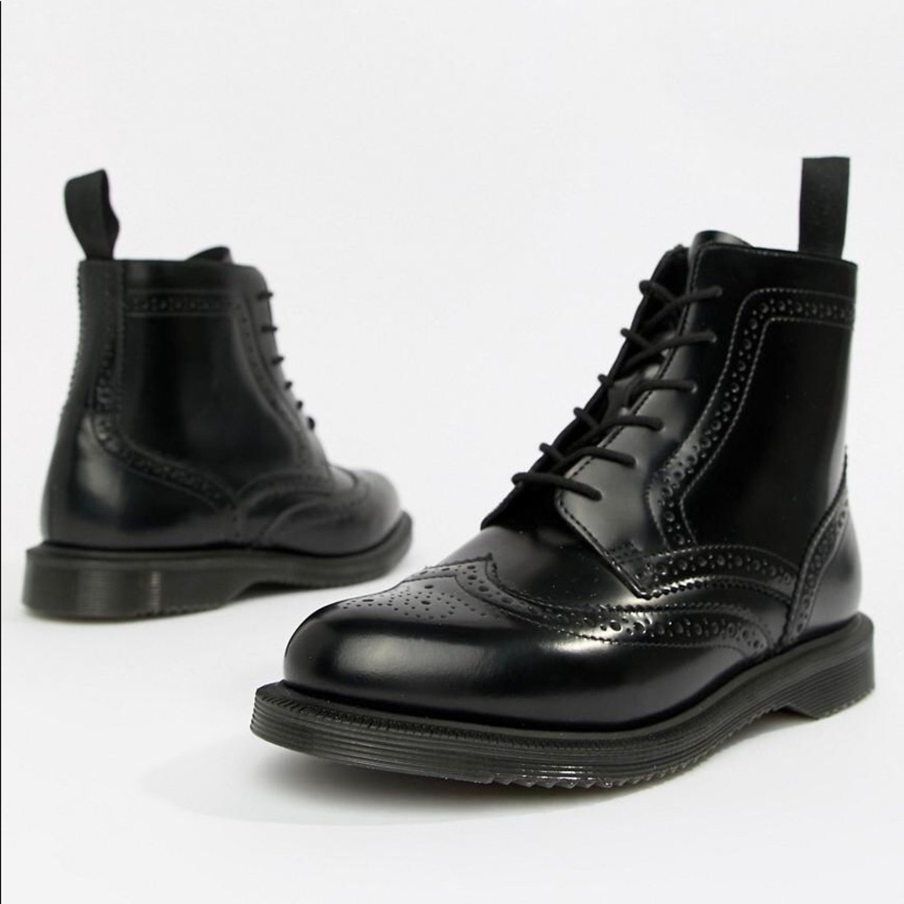 Dr. Marten Delphine